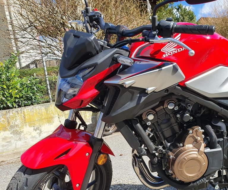 20200301_120454_2.GenV1